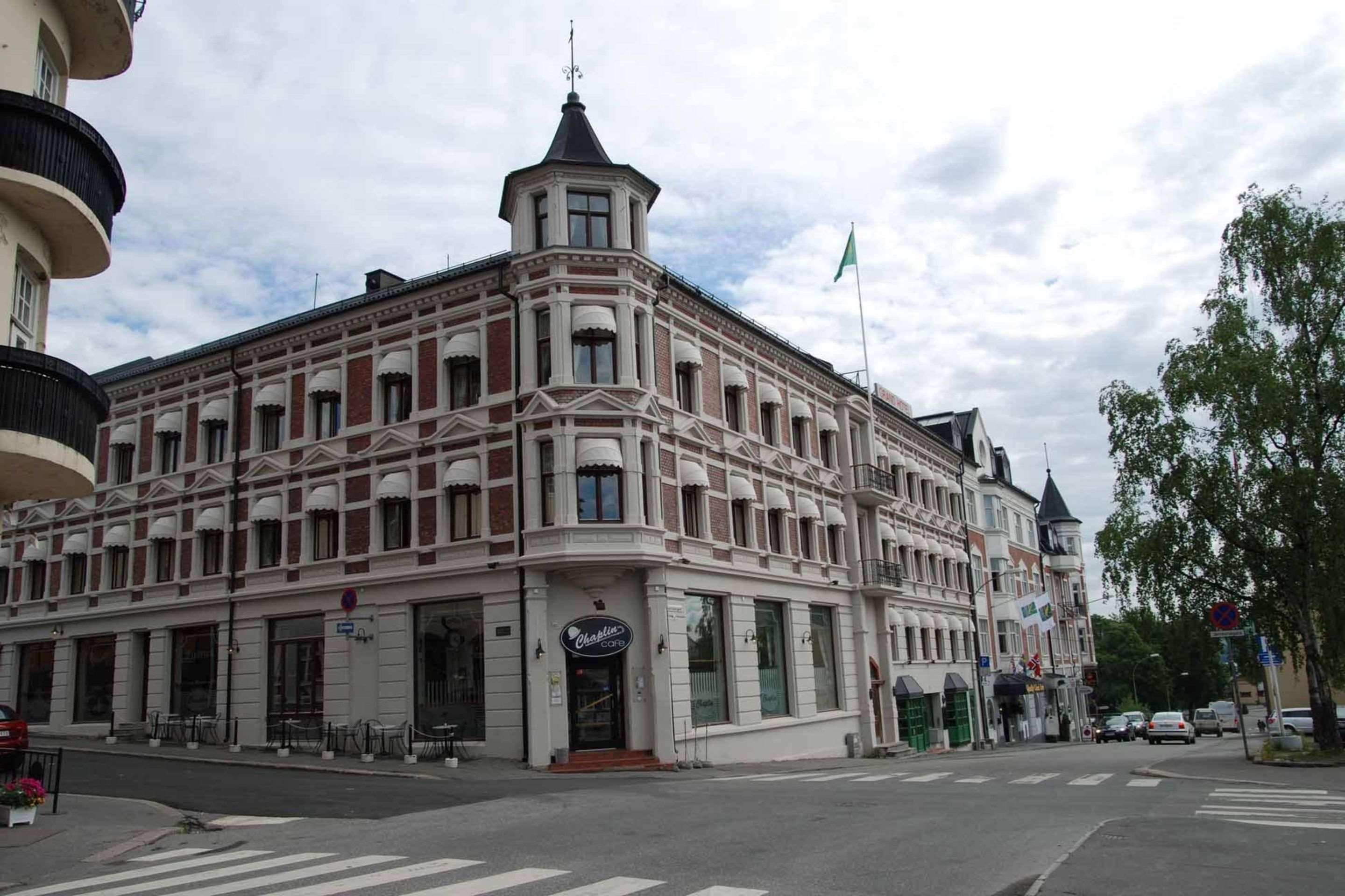 Home Hotel Grand Gjovik Luaran gambar