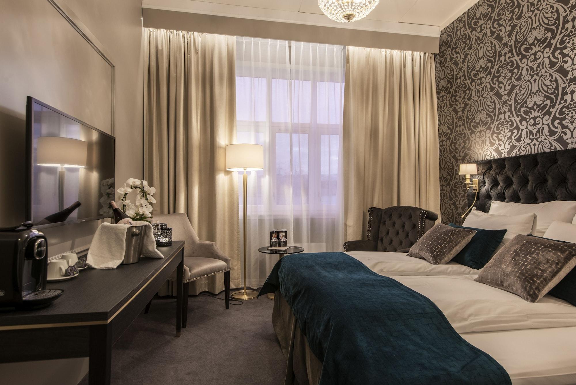 Home Hotel Grand Gjovik Luaran gambar