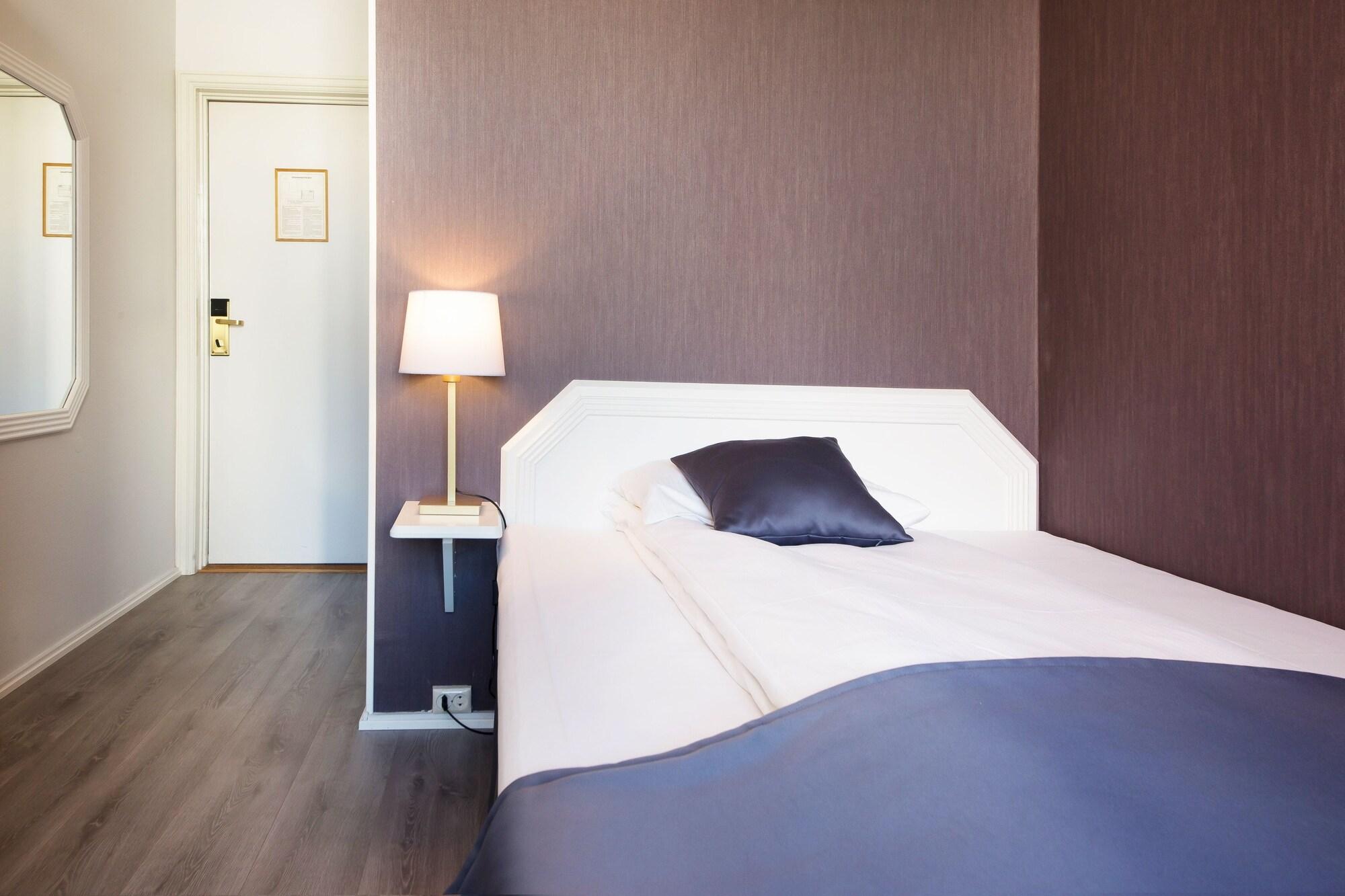 Home Hotel Grand Gjovik Luaran gambar