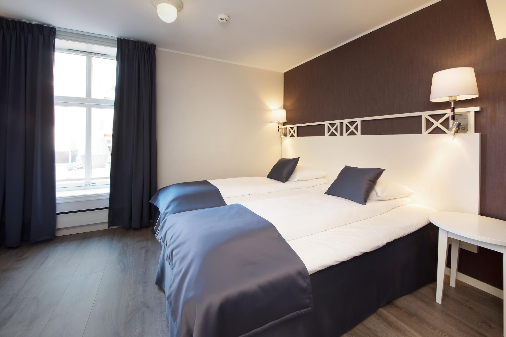 Home Hotel Grand Gjovik Luaran gambar