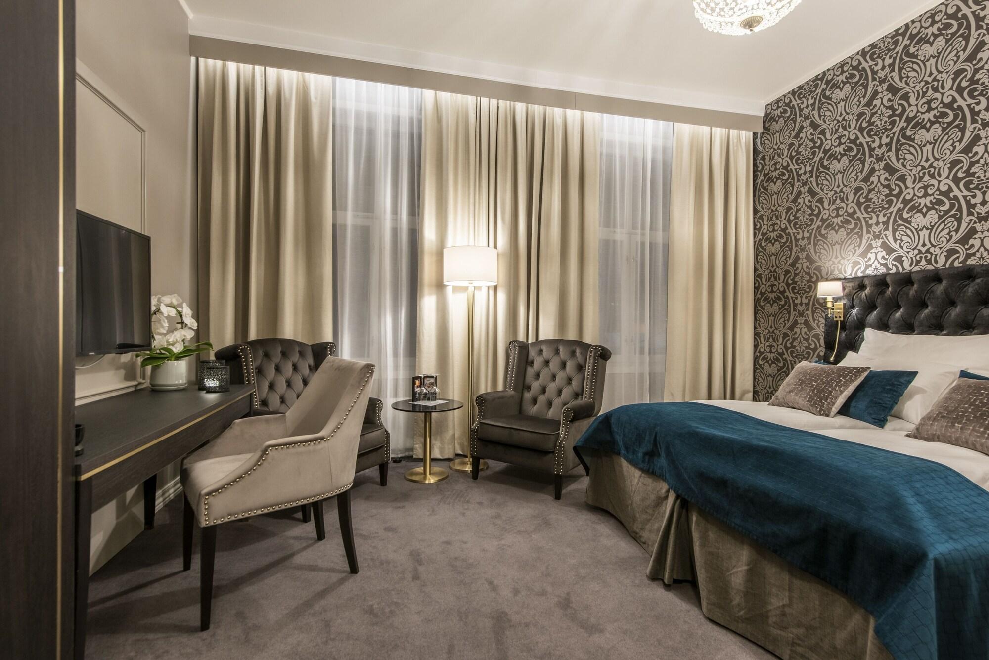 Home Hotel Grand Gjovik Luaran gambar